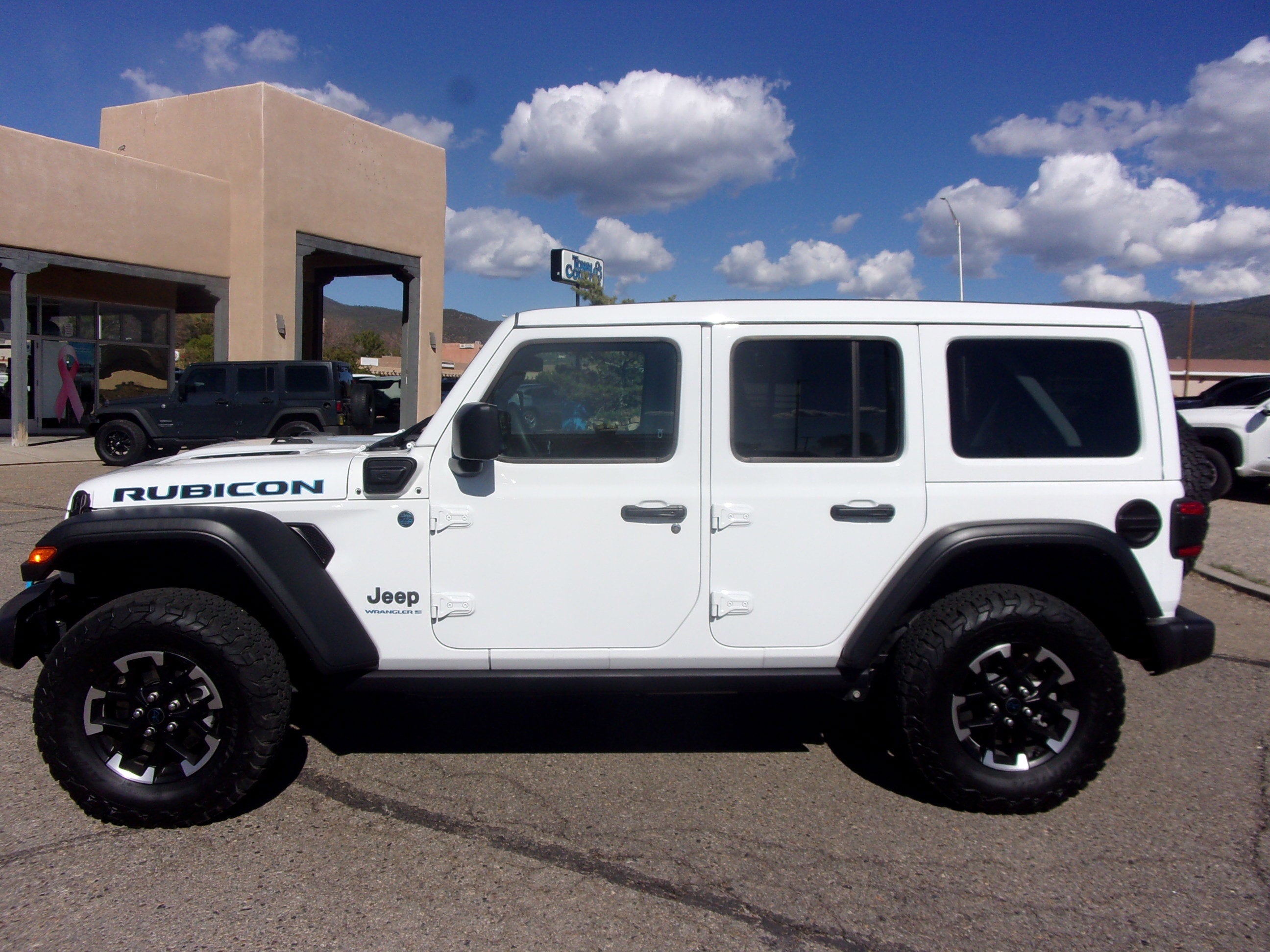 2025 Jeep Wrangler 4xe — detail view