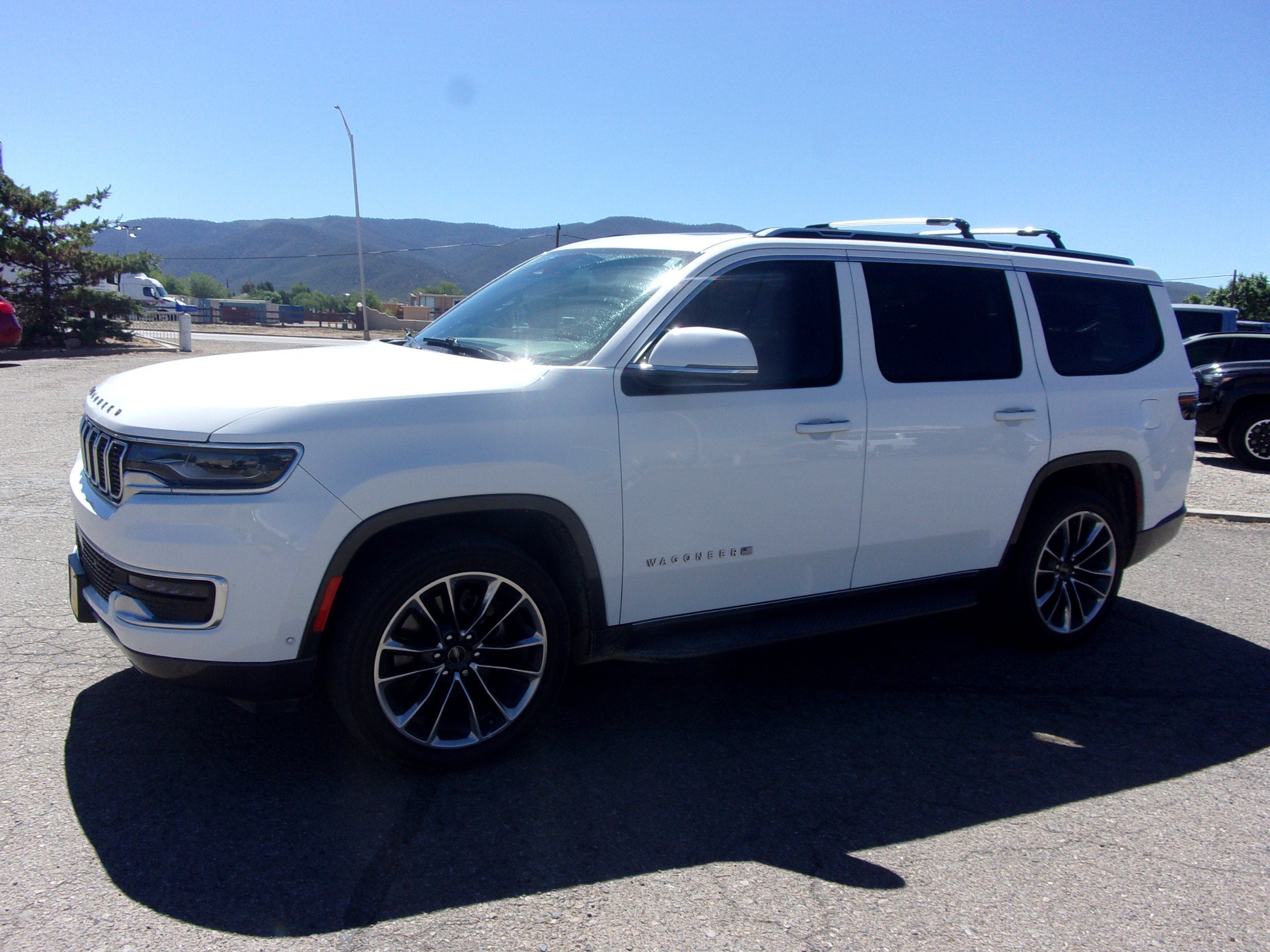 2022 Jeep Wagoneer Series II in White — front three-quarter view