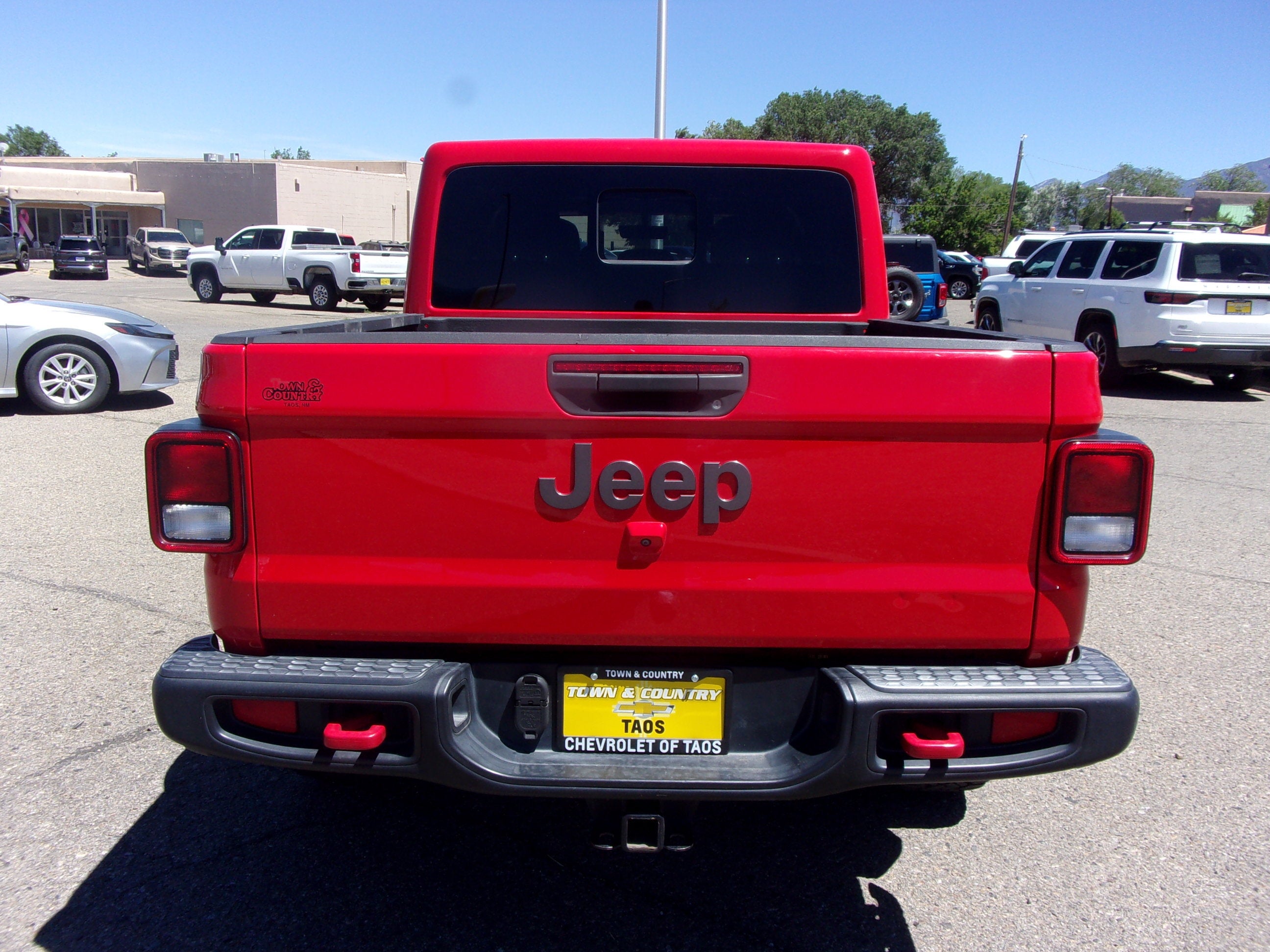 2020 Jeep Gladiator — interior view